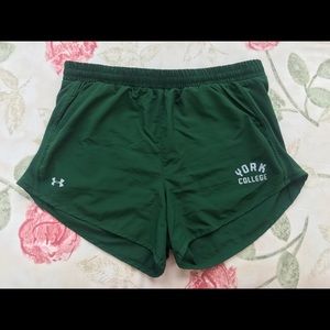 Women’s like new Under Armour shorts